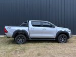TOYOTA HILUX 2.8 CD SR 204CV 4X4 AT 2025 - Image 8
