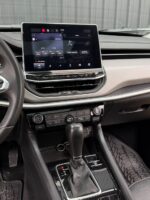 JEEP COMPASS LONGITUDE 1.3T AT6 4X2 2023 - Imagen 17