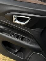 JEEP COMPASS LONGITUDE 1.3T AT6 4X2 2023 - Imagen 19