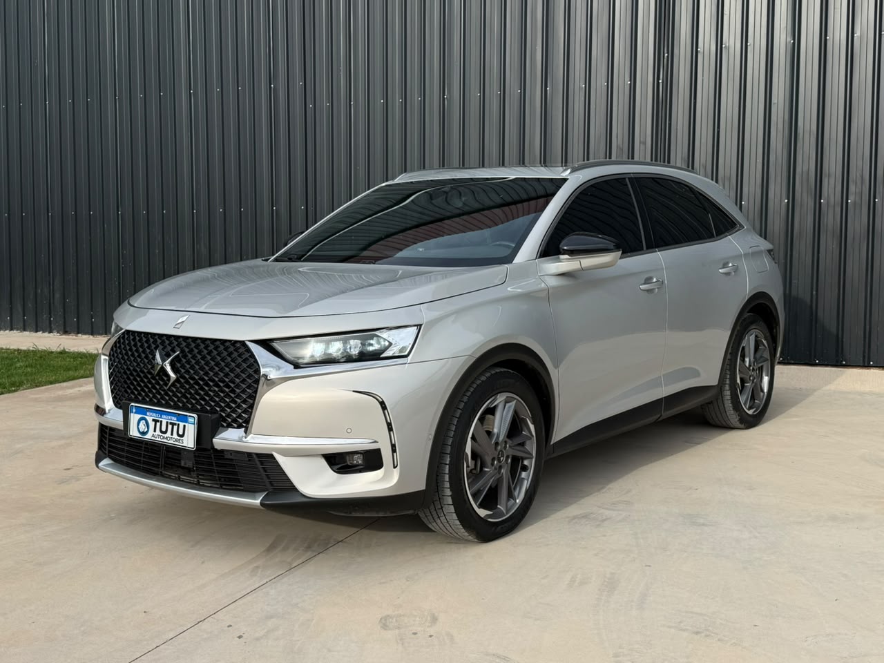 WhatsApp Image 2026-10-01 at 5.50.12 PM DS7 CROSSBACK E-TENSE 4X4 AT 300 BASTILLE+ - Imagen 1