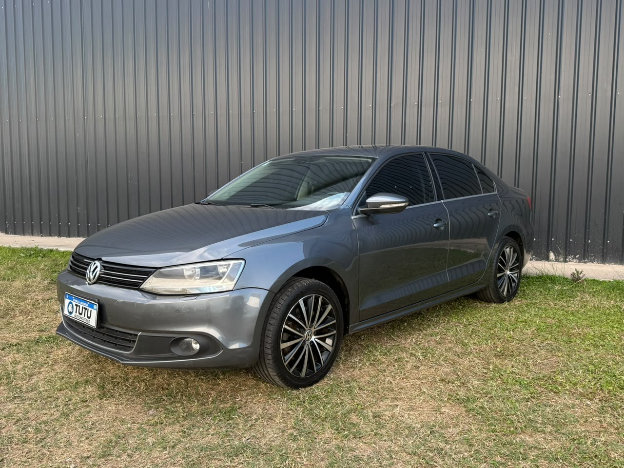 WhatsApp Image 2026-10-29 at 6.35.51 PM (1) VOLKSWAGEN VENTO 2.0 TSI SPORTLINE 2011 - Imagen 1